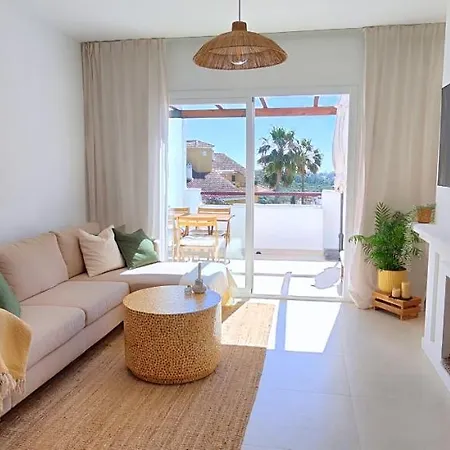 Unique & Fashionable 3 Bedroom - Views Apartment Estepona