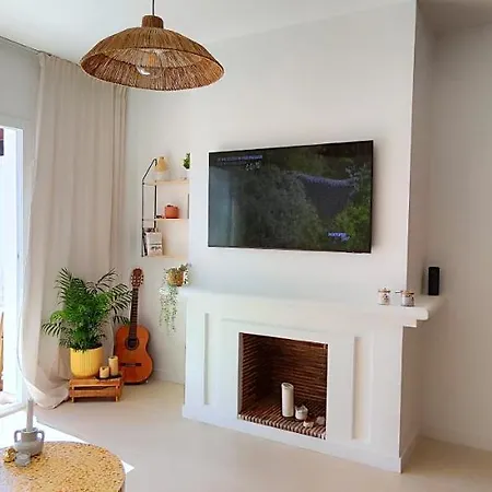 Unique & Fashionable 3 Bedroom - Views