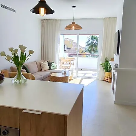 Unique & Fashionable 3 Bedroom - Views Estepona